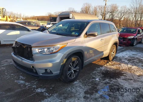 2016 Toyota Highlander Xle V6 из США, поврежденный, VIN 5TDJKRFH2GS307399